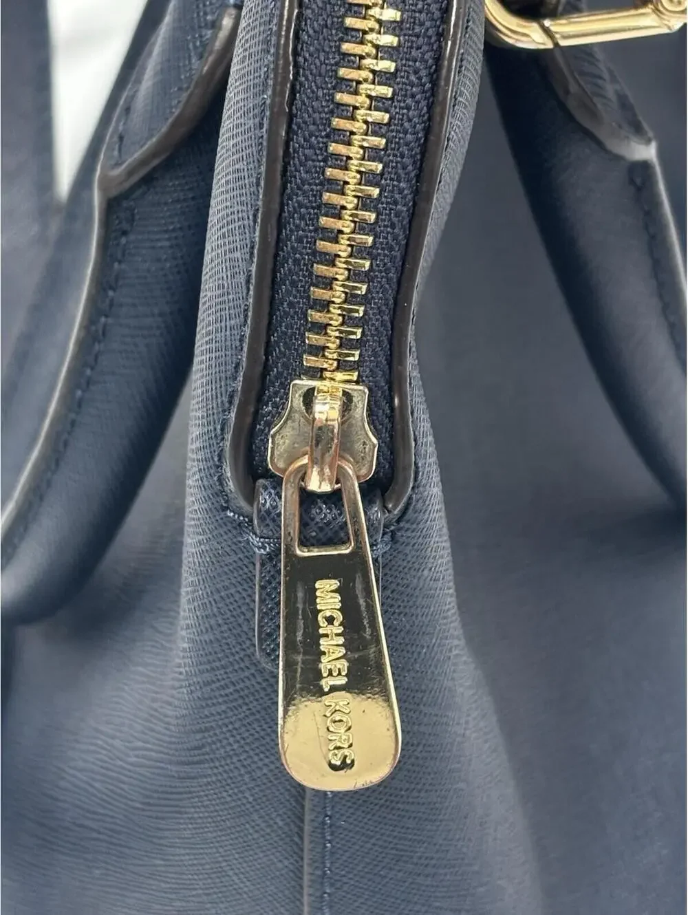 Michael Kors Navy Blue Saffiano Satchel Dome Crossbody Bag GUC